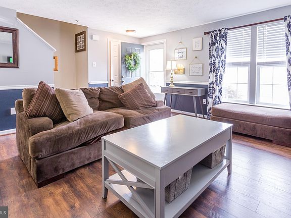 5th image of 926 Lynham Ct #926