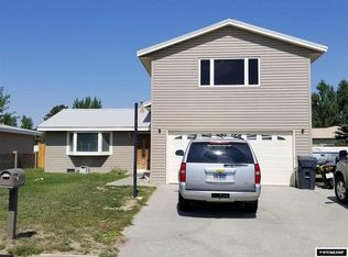 1622 Inverness Blvd, Rawlins, WY 82301
