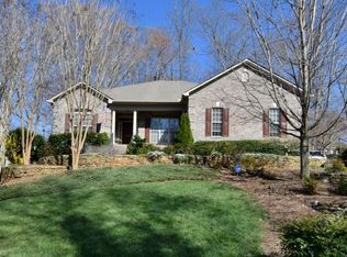 1806 Foxhollow Rd, Greensboro, NC 27410