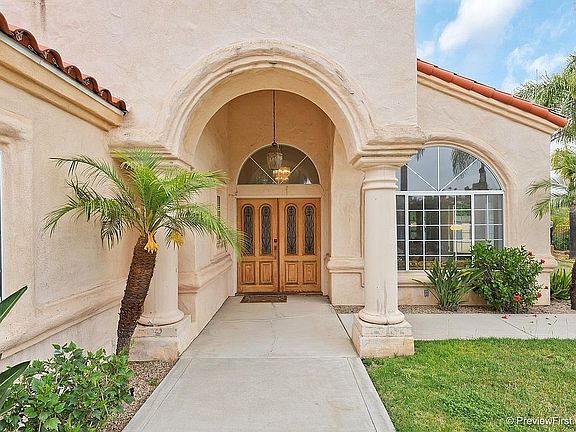 2nd image of 1446 Alta Vista Dr