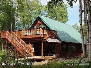 stairs to deck and living space up