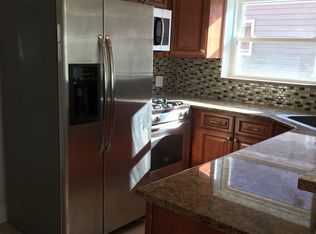 1458 Ohm Ave, Bronx, NY 10465