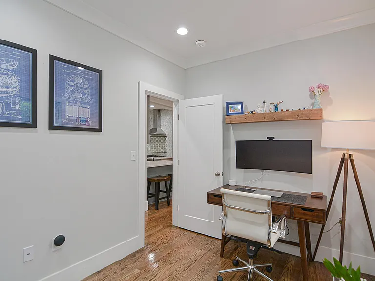 10 Grant St #1 — Photo 36