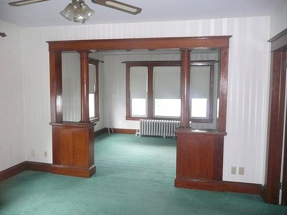 2nd image of 72 Burwell St