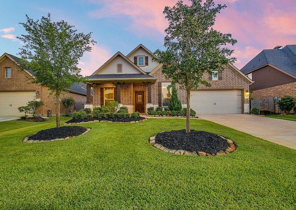 1st image of 28927 Yaupon Trace Dr