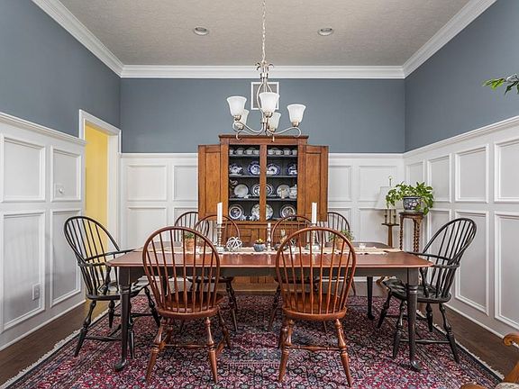 5th image of 2577 Murphy Cir N
