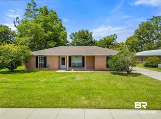 522 W Ariel Ave, Foley, AL 36535