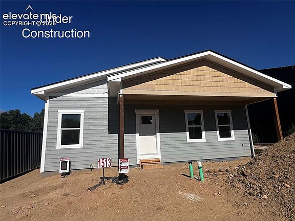 2nd image of 1513 Monterey Way