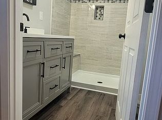 484 N Hillsboro Rd, New Castle, IN 47362