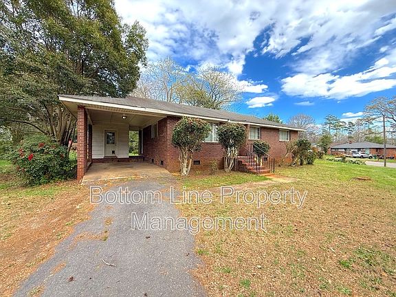 2nd image of 5530 Radford Ave