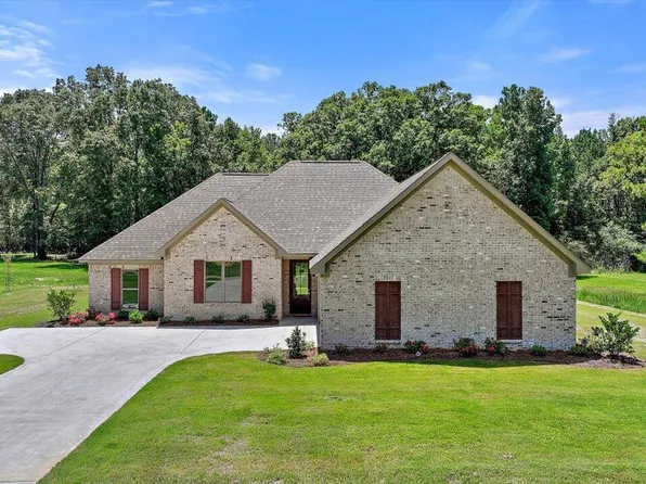 995 Mullican Rd, Florence, MS 39073