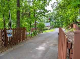 24 Cardinal Rd SE, White, GA 30184