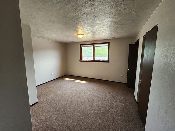 3rd image of 1540 Lincoln Way #2