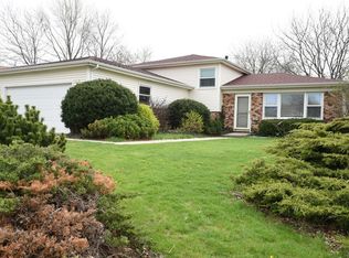 1719 Patricia Ln, Saint Charles, IL 60174