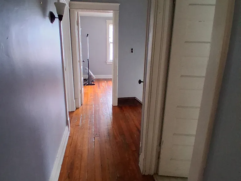 2529 Holmes St — Photo 12
