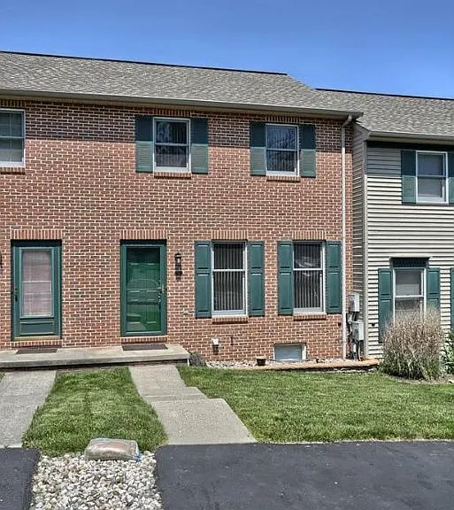 50 Ironstone Dr — Photo 1