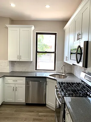 Rented by Vass Stevens Group | media 31