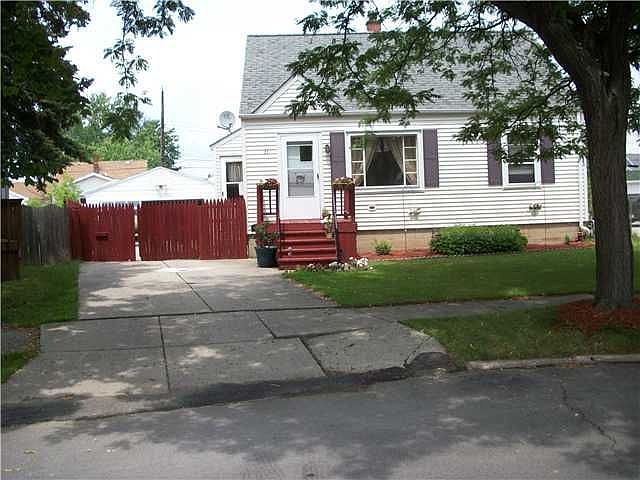 1st image of 31 Sutley Ct