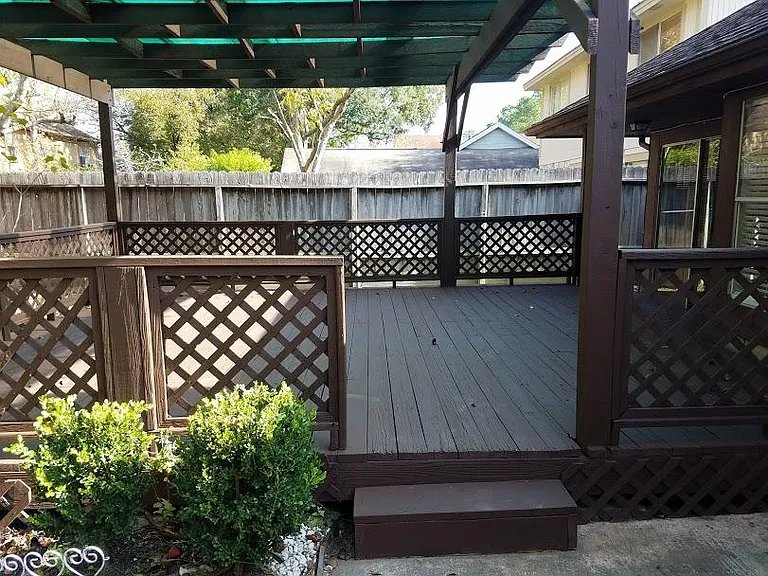 Large deck in back yard