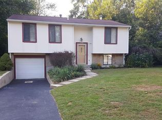 6904 Wycliffe Dr, Whitehouse, OH 43571