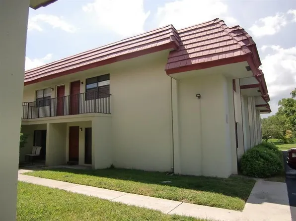 3243 NW 104th Ave, Pompano Beach, FL 33065