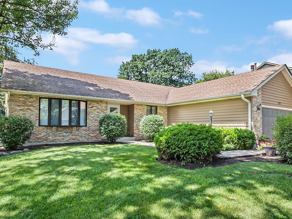 952 Pine Grove Ave, Gurnee, IL 60031 Zillow