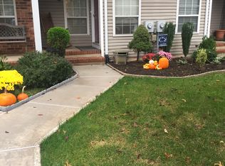 101 Sorrel Ct, Whitehouse Station, NJ 08889