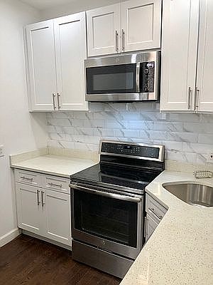 4th image of 315 W 18th St #2C