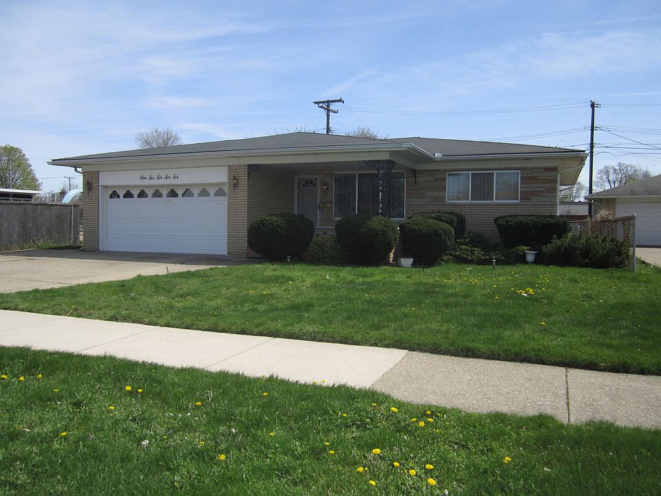 1st image of 16666 Capri Pl