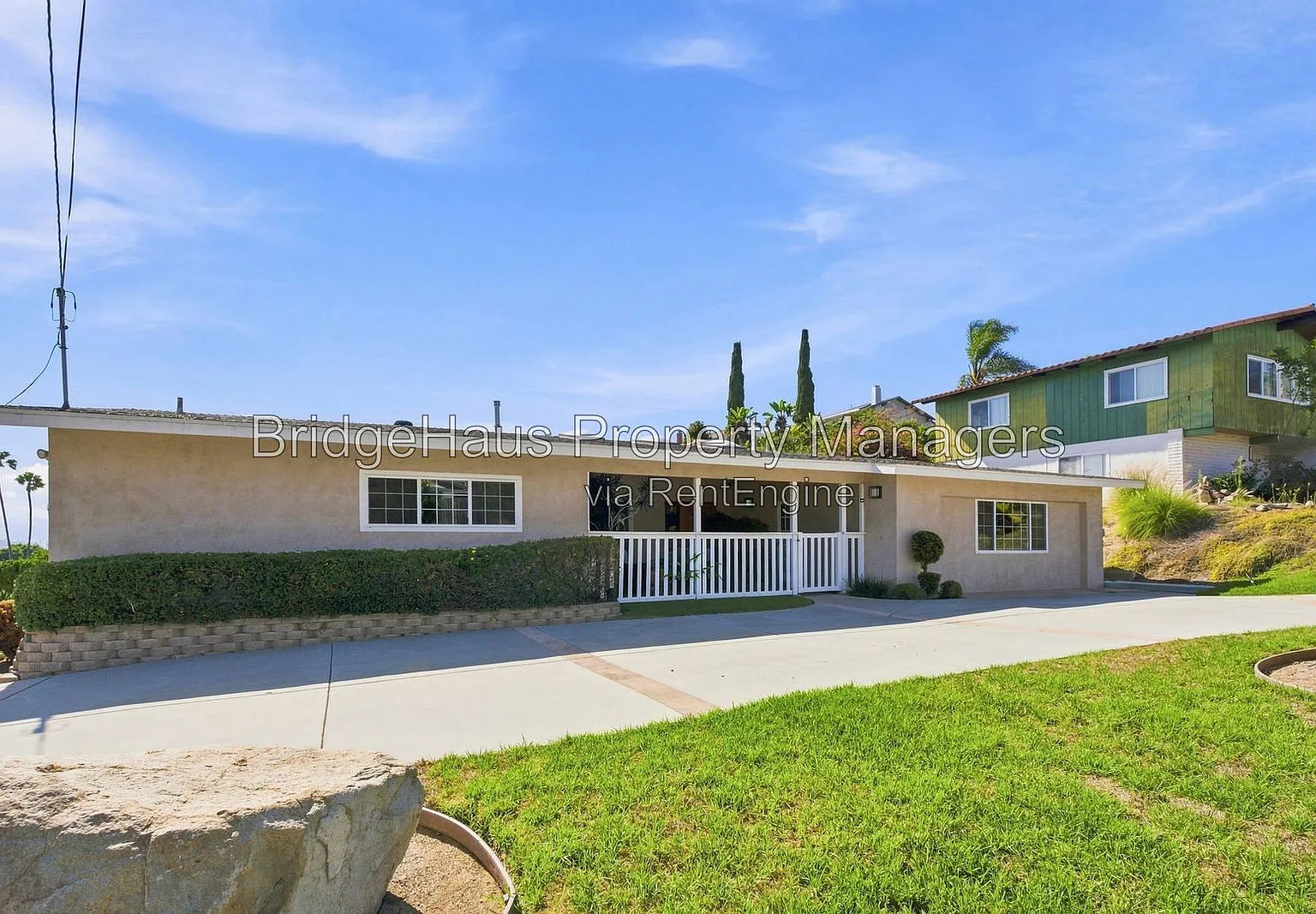 3 bed, 2.0 bath, 2000 sqft, $5,200 — Photo 3