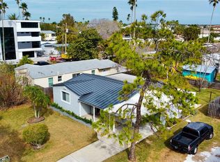 16111 1st St E, Redington Beach, FL 33708