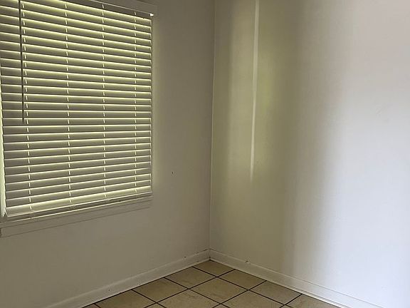 4th image of 4509 Briarwood Dr