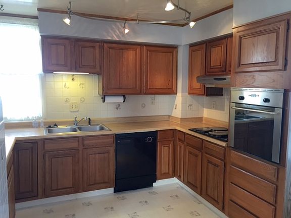 4th image of 4648 Carter Ave