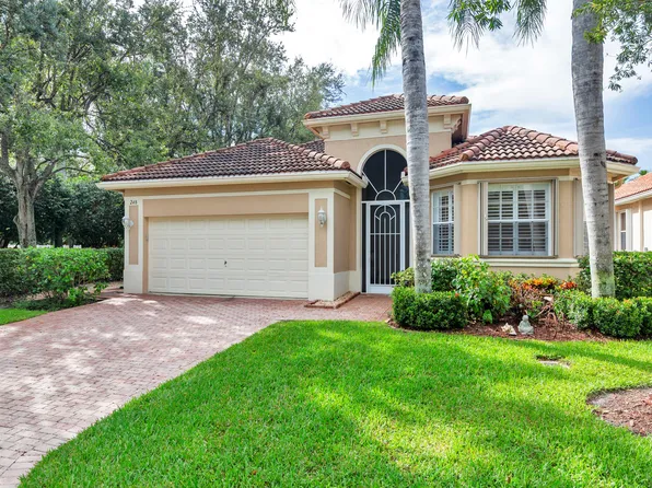 248 Palm Circle, Atlantis, FL 33462