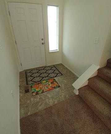 2nd image of 823 Lakebrook Ct