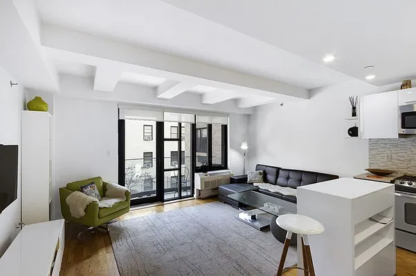 Sold by HomeDax Real Estate | media 1