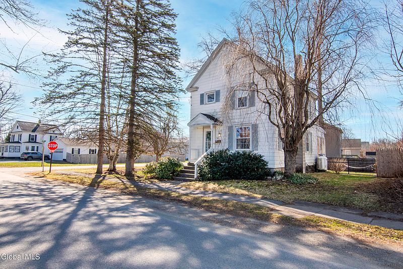 2nd image of 14 Grove Avenue