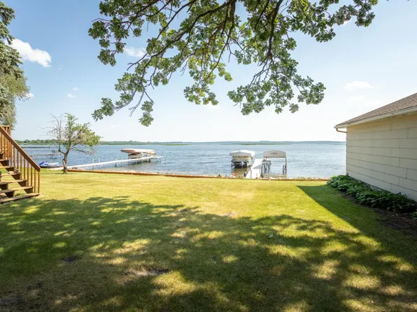 310 King St W, Osakis, MN 56360