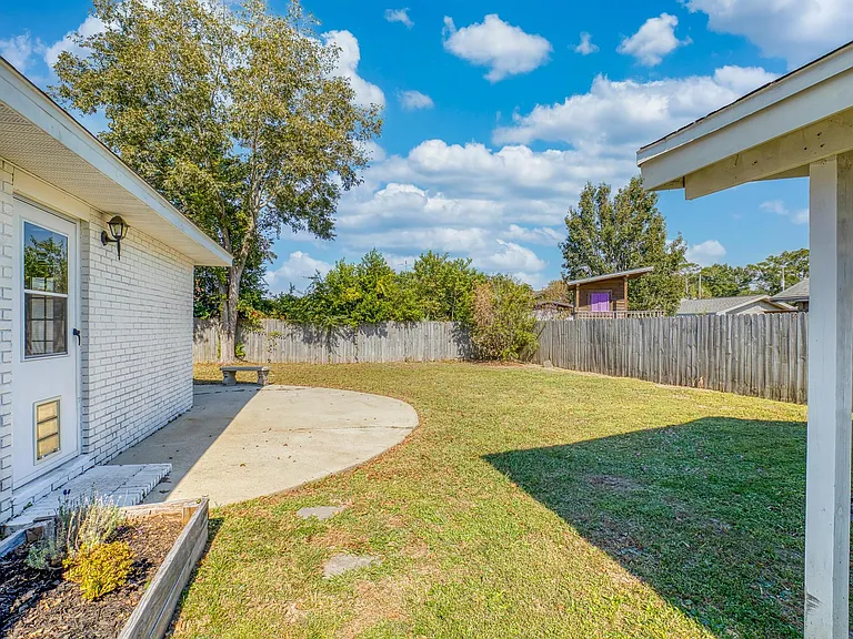 6130 Jasmine Rd — Photo 24