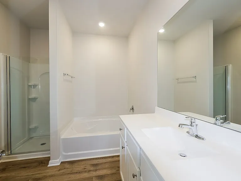 16454 Honeysuckle Hill Dr — Photo 12