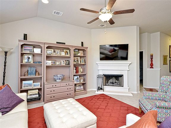 5th image of 3803 Constitution Dr