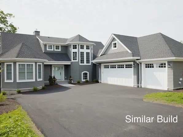 61 Maplecroft Ln #61, Ipswich, MA 01938