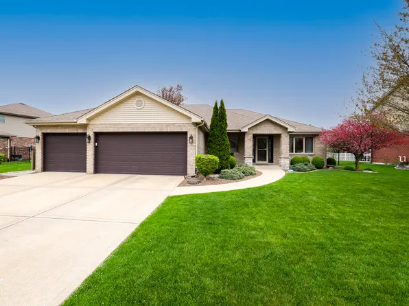 2415 Bluestone Bay Dr, New Lenox, IL 60451