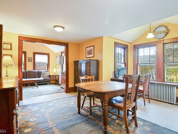 3rd image of 43 Estling Lake Rd