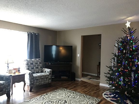 4th image of 2807 Marian Dr