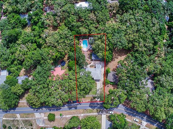 5th image of 502 Stanley Dr