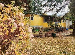 200 Morgan Ln, Brinnon, WA 98320