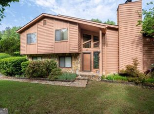 140 N Star Trl SW, Atlanta, GA 30331