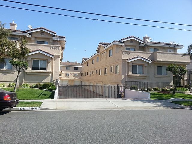 1st image of 11415 216th St APT 5
