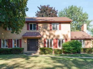2900 Nottingham Dr W, Saginaw, MI